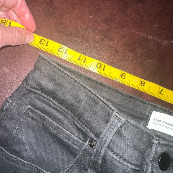 Abercrombie jeans - Picture 4 of 9
